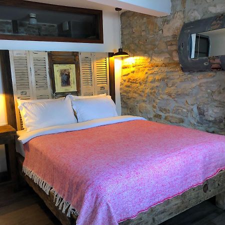 Art Design Otel Urla Bagian luar foto